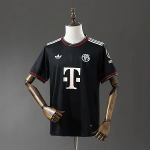 Camisola FC Bayern Munique 2025-26 Alternativa Preta Versão Adepto